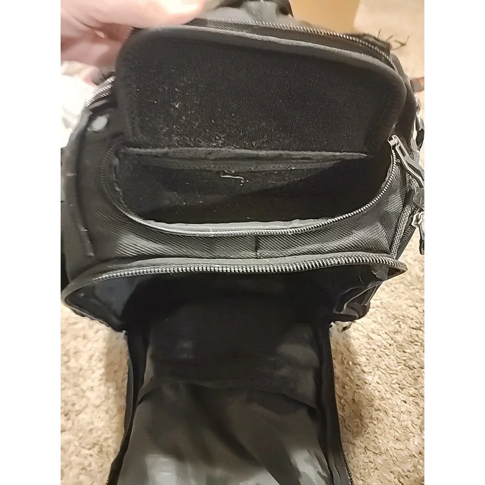 Ogio Renegade‎ Laptop Backpack Gray Large Pockets Sunglasses Case - Picture 4 of 8